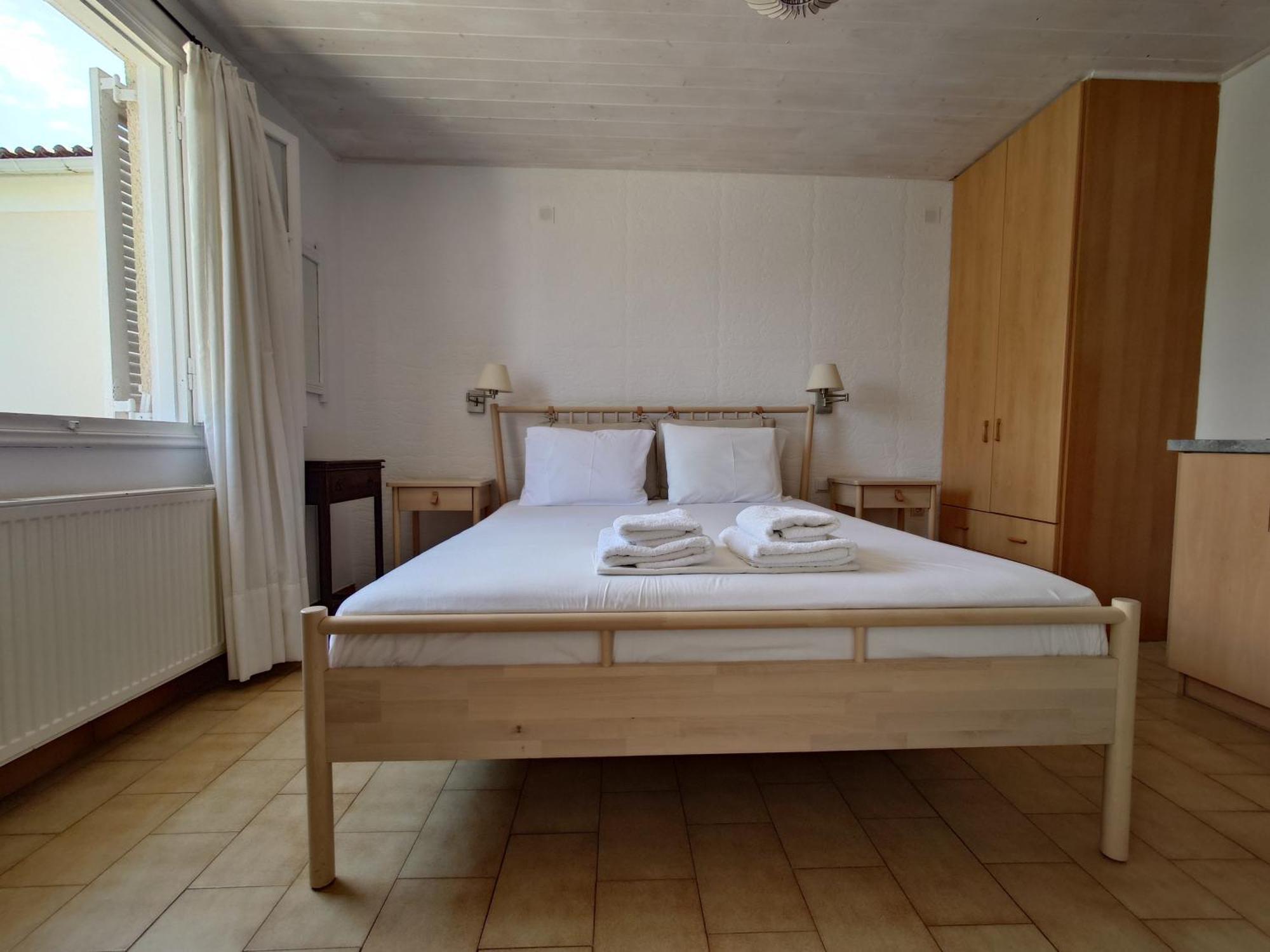 Elena Apartments Ithaca Вати Экстерьер фото